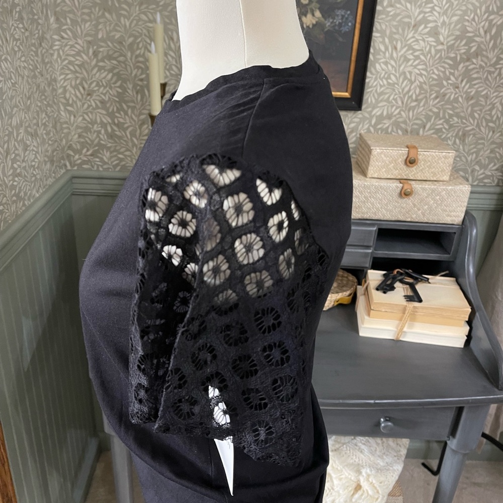 Stella & Dot Black Lace Sleeve Tee Sz XS - Picture 2 of 4